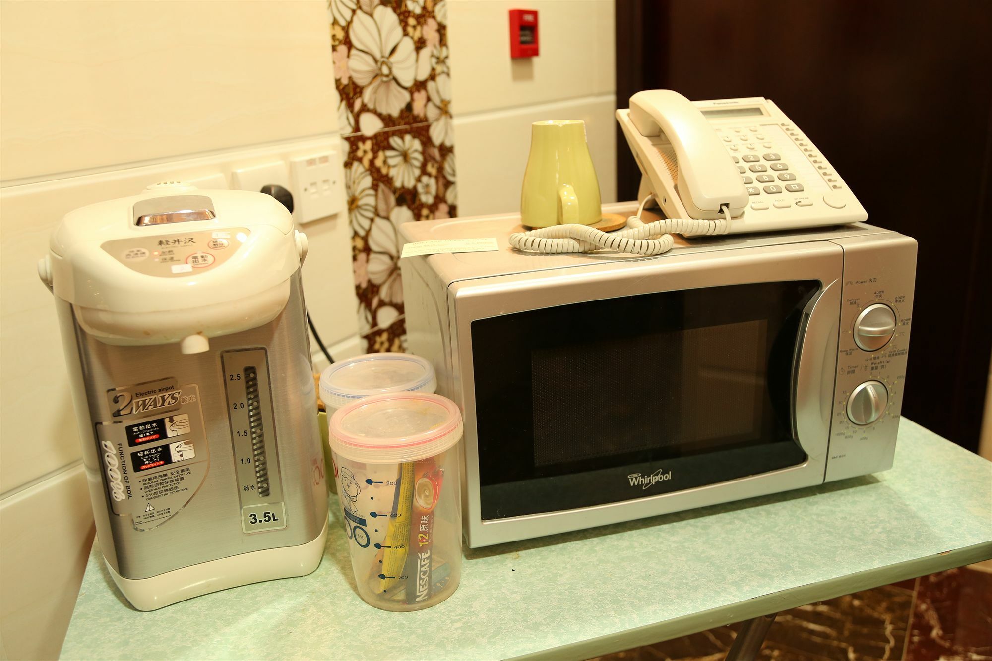 New Tokyo Hostel Hong Kong Extérieur photo
